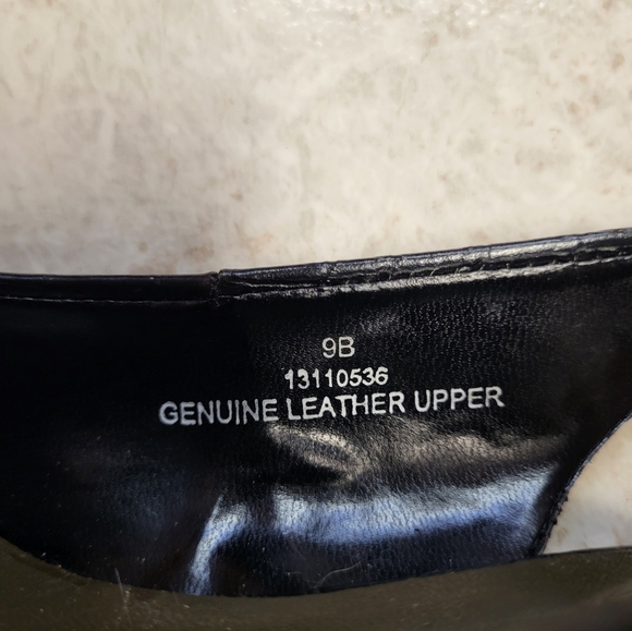 Pierre Michel Genuine Leather Snake Print Heels Buckle Design - Picture 7 of 8